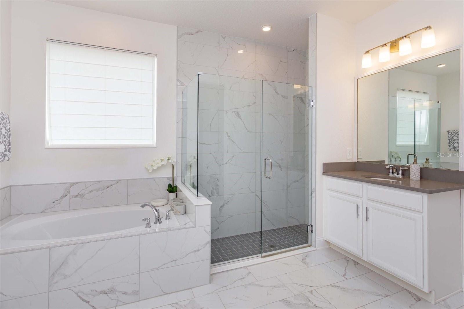 Image 17 of 30 For 1231 Foltz Loop