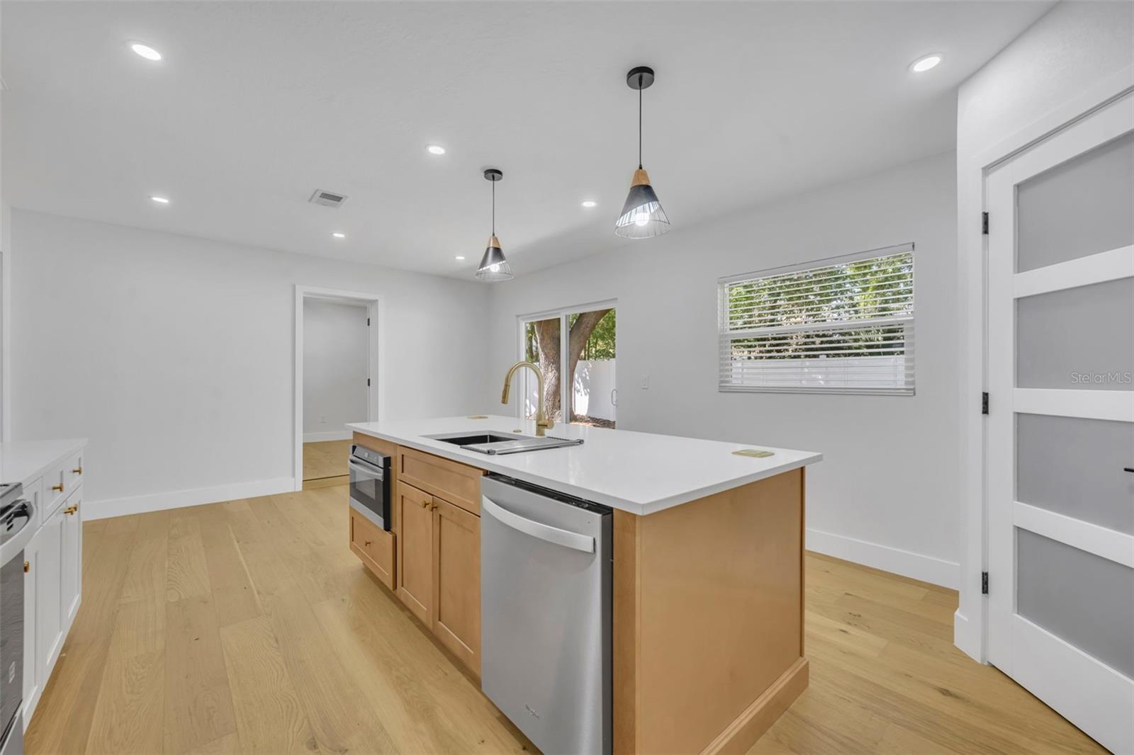 Image 19 of 40 For 1317 Medinah Court