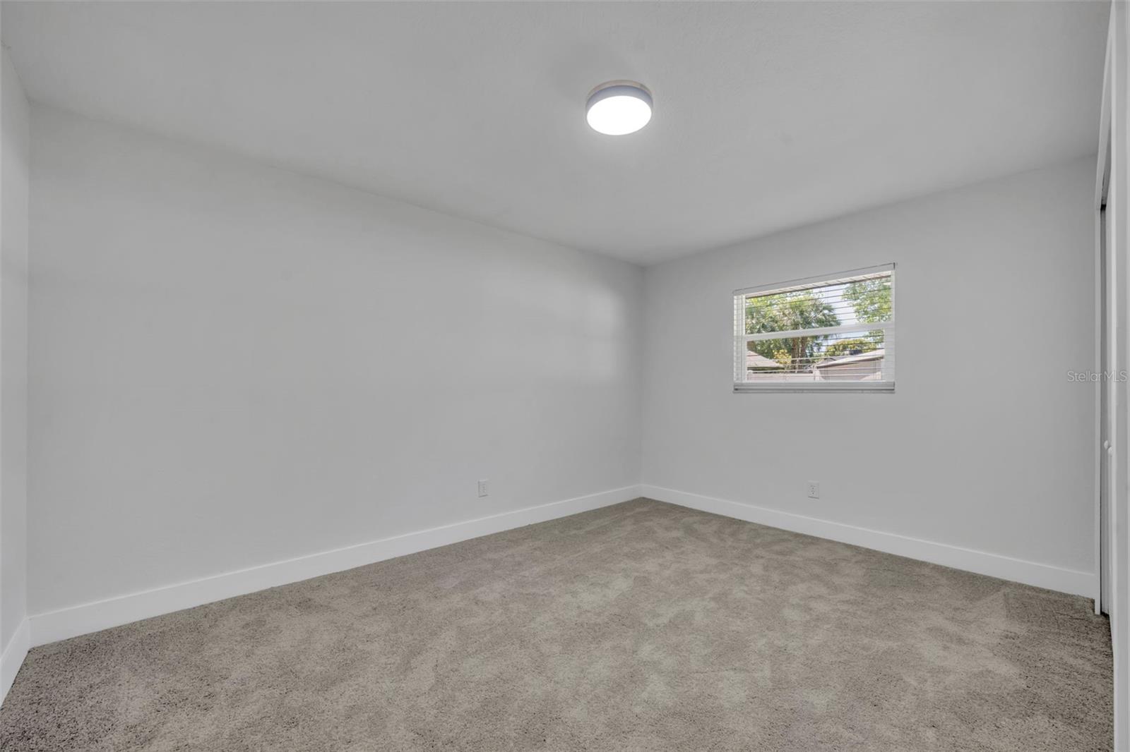 Image 29 of 40 For 1317 Medinah Court