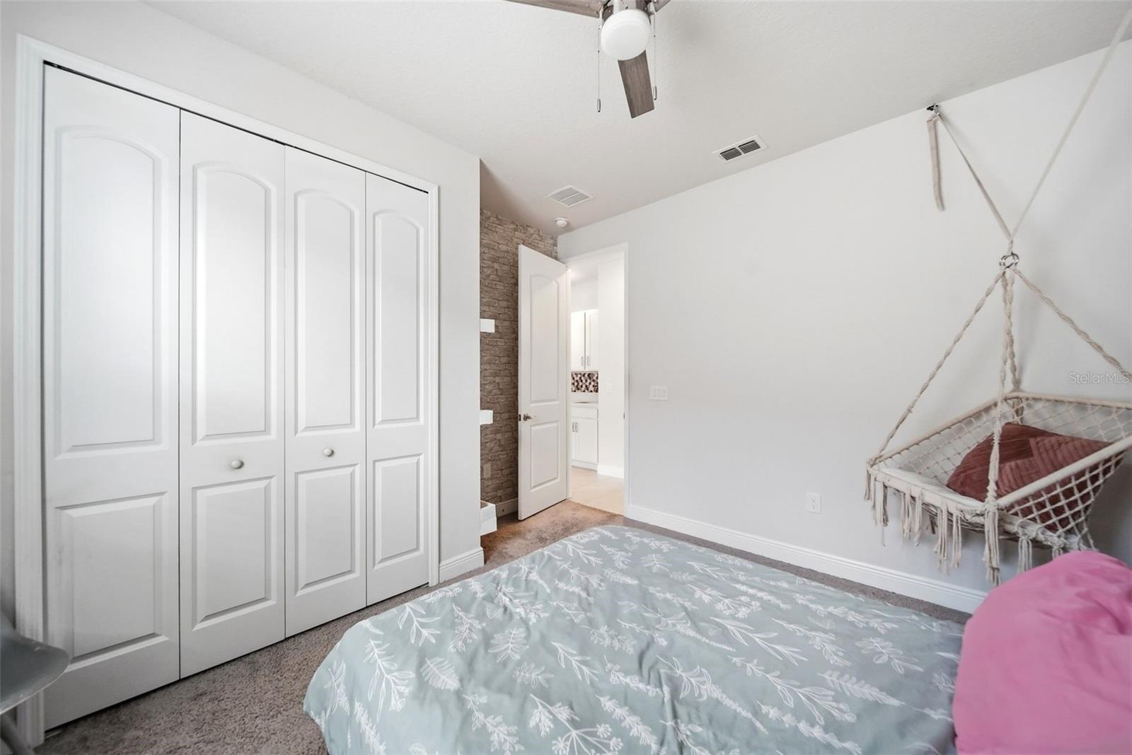 Image 15 of 31 For 1120 Mattie Pointe Boulevard