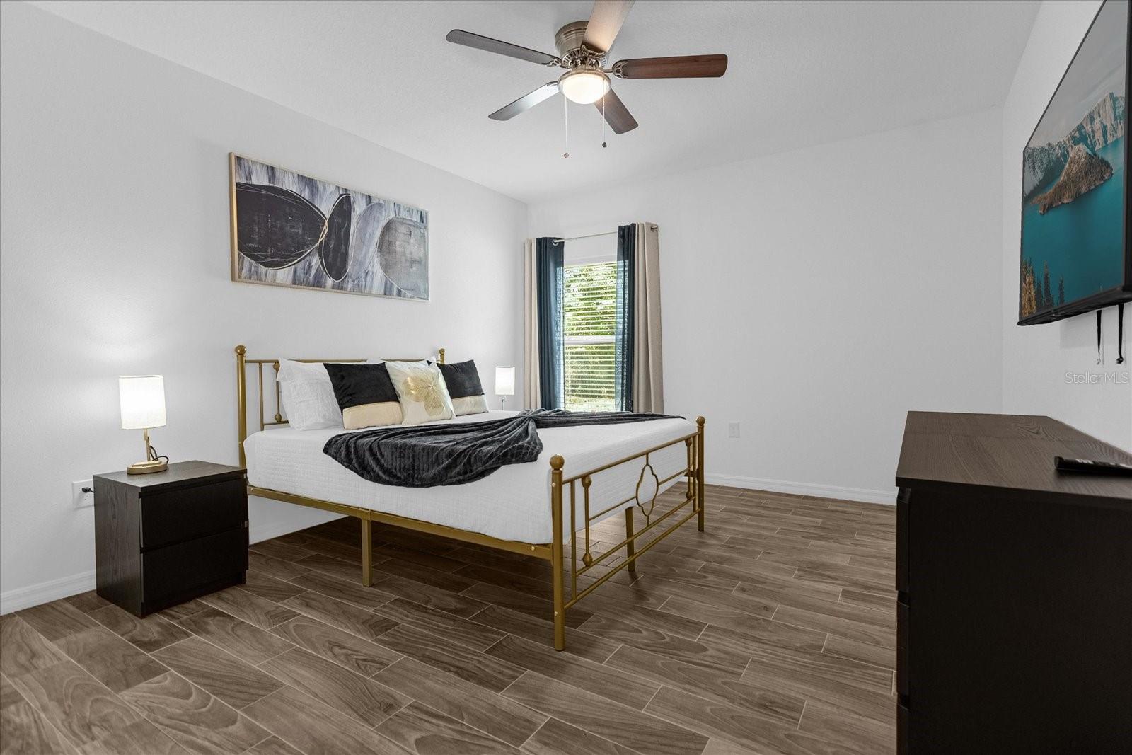 Image 11 of 17 For 97 Goldwyn Avenue