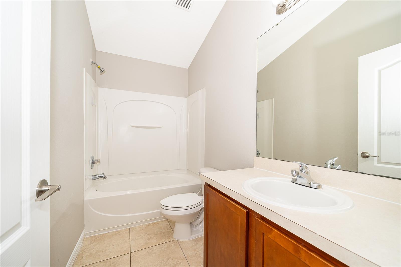 Image 17 of 22 For 10888 Eclipse Lily Way 62a