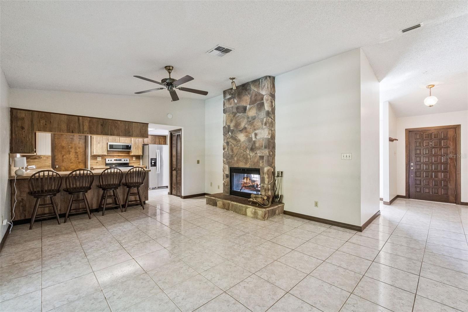 Image 13 of 49 For 3141 Appaloosa Court