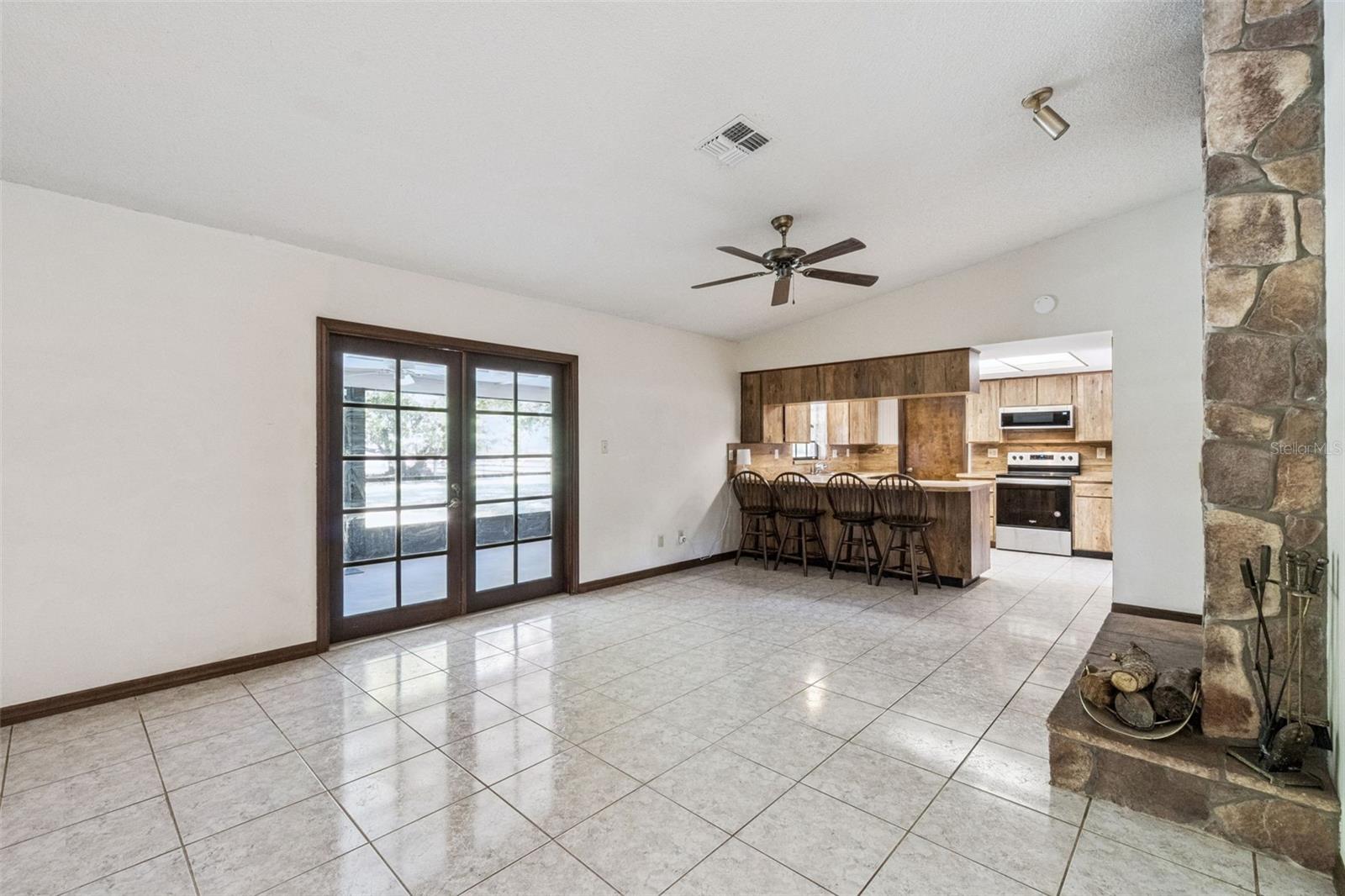 Image 14 of 49 For 3141 Appaloosa Court