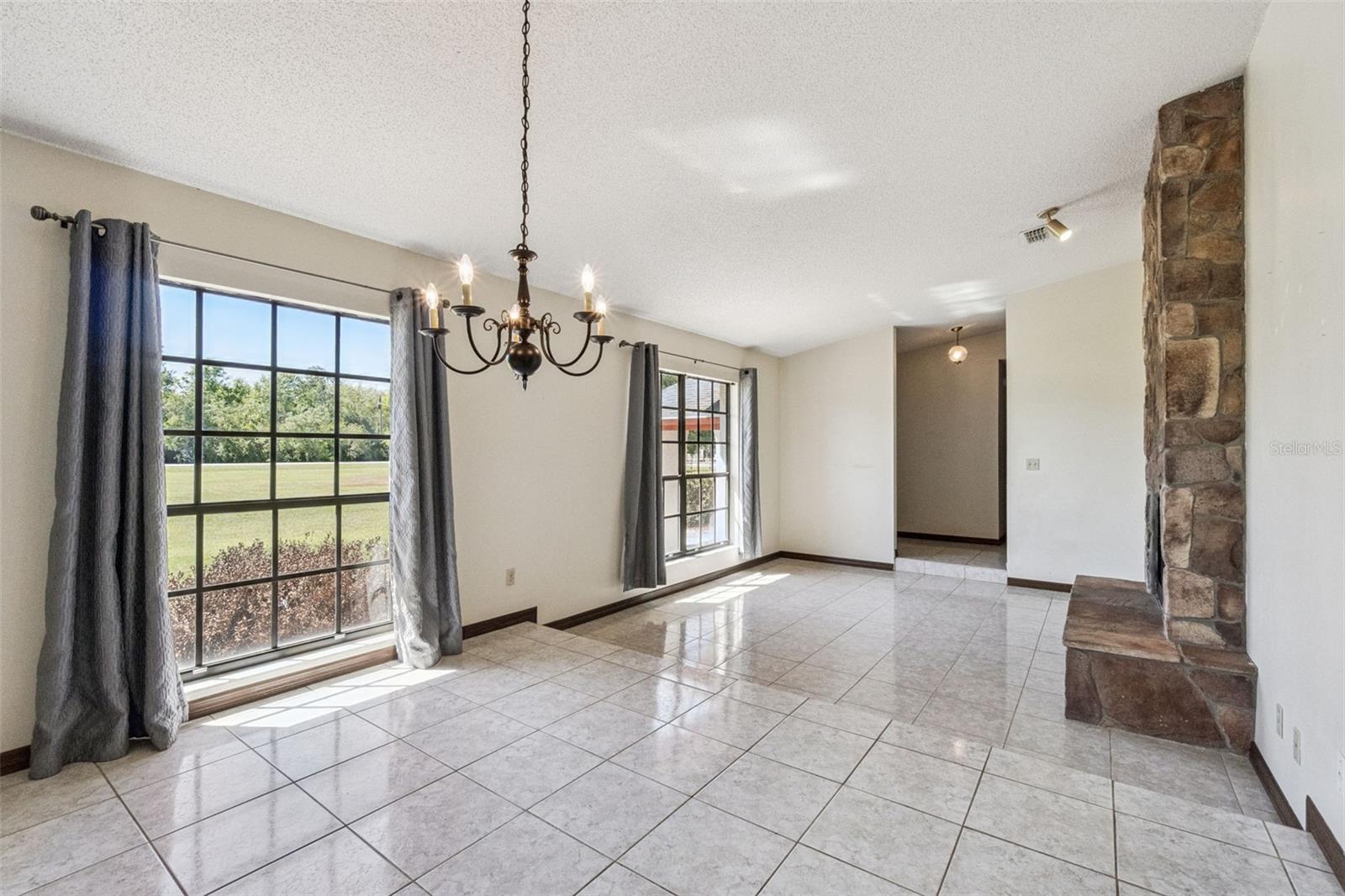 Image 6 of 49 For 3141 Appaloosa Court