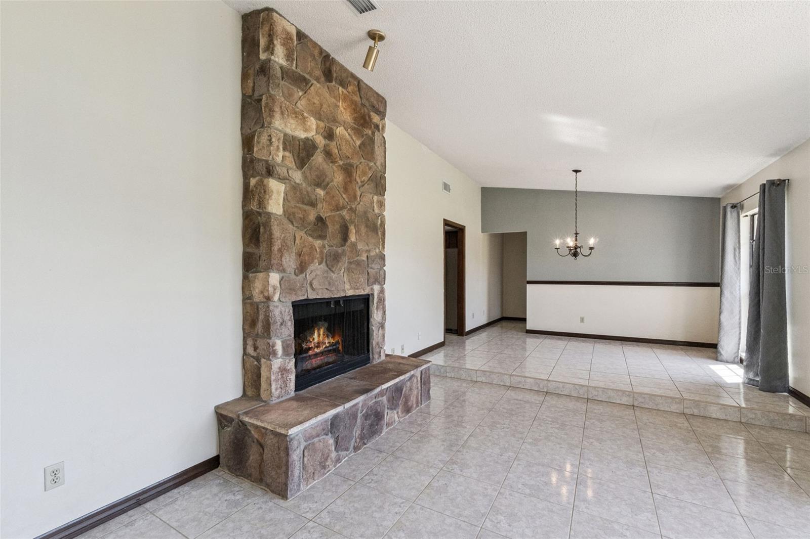 Image 7 of 49 For 3141 Appaloosa Court