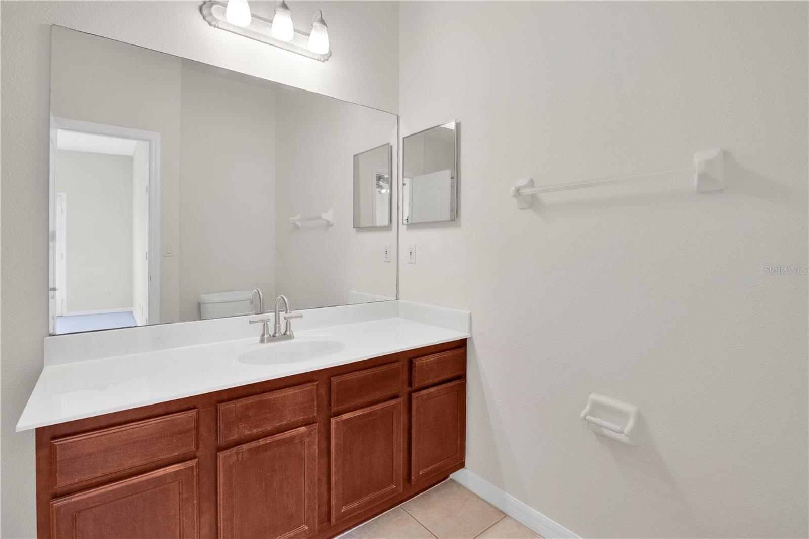 Image 25 of 60 For 17321 Promenade Drive