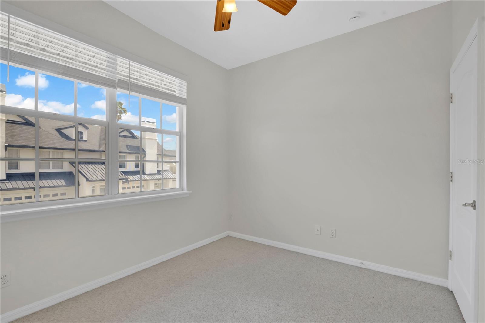 Image 29 of 60 For 17321 Promenade Drive