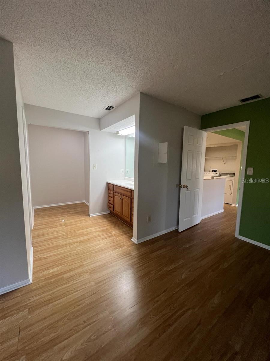 Image 11 of 14 For 4334 Pinebark Avenue 79-1