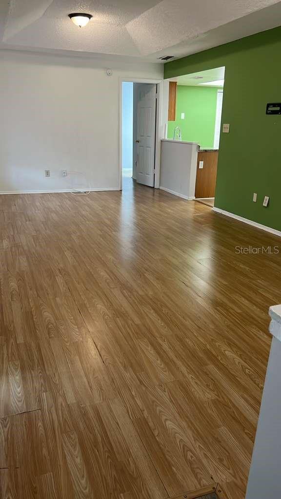 Image 3 of 14 For 4334 Pinebark Avenue 79-1