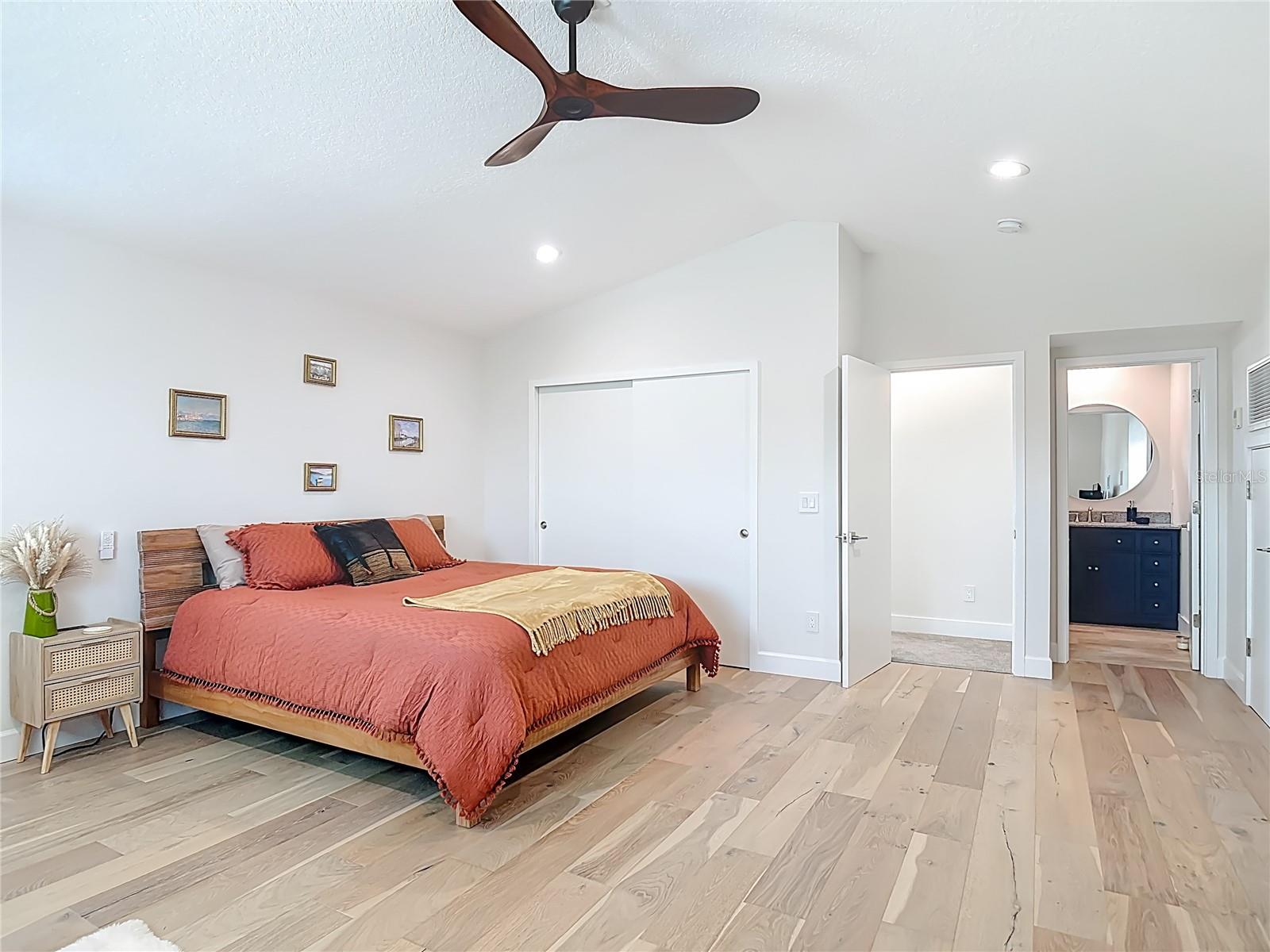 Image 16 of 43 For 214 Condict Drive