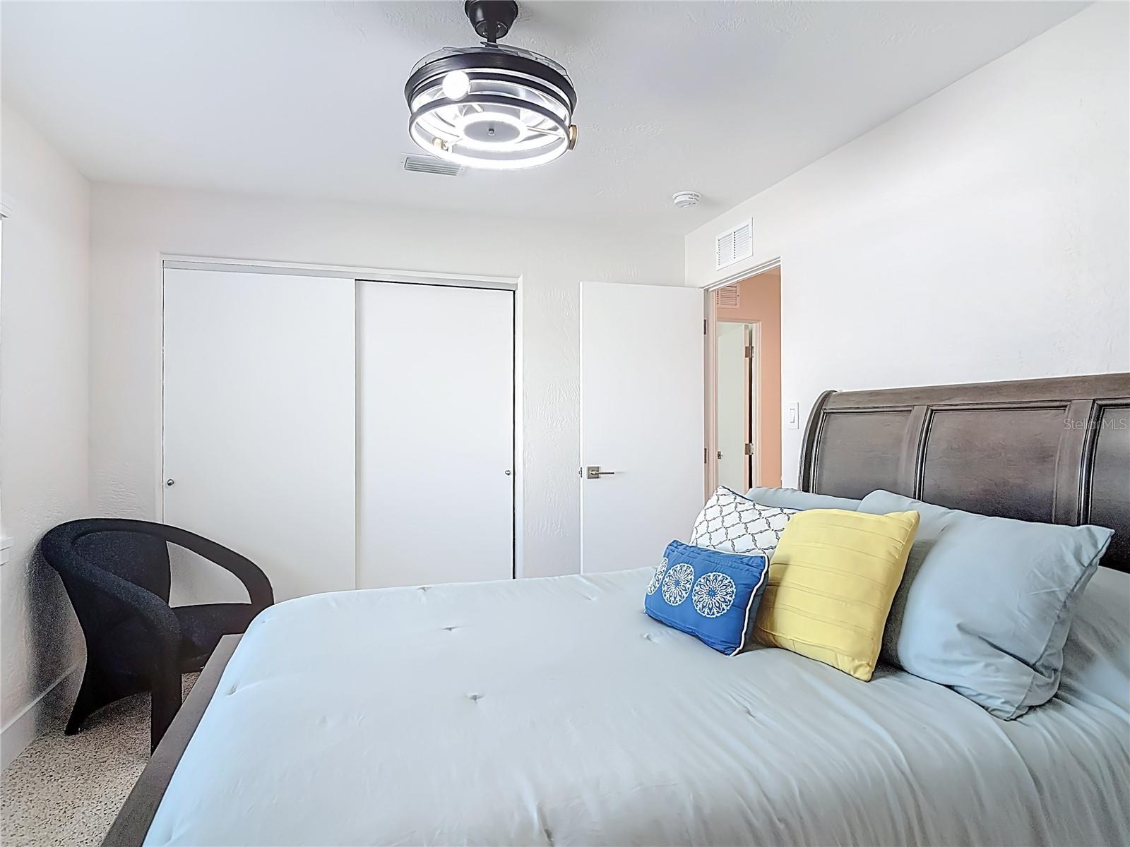 Image 25 of 43 For 214 Condict Drive