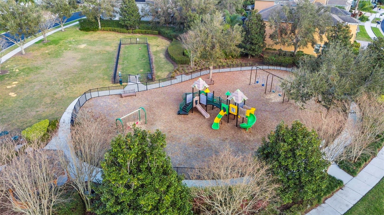 Image 18 of 20 For 15558 Sandfield Loop