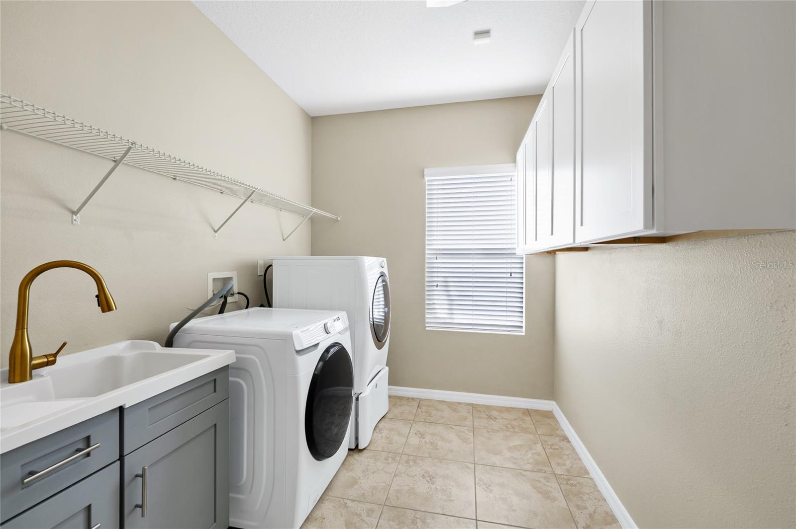 Image 9 of 20 For 15558 Sandfield Loop