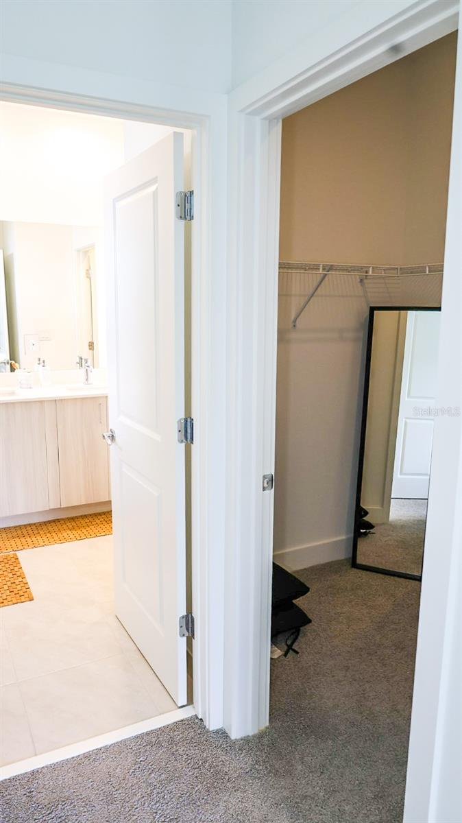 Listing photo id 20 for 5868 Agostino Way