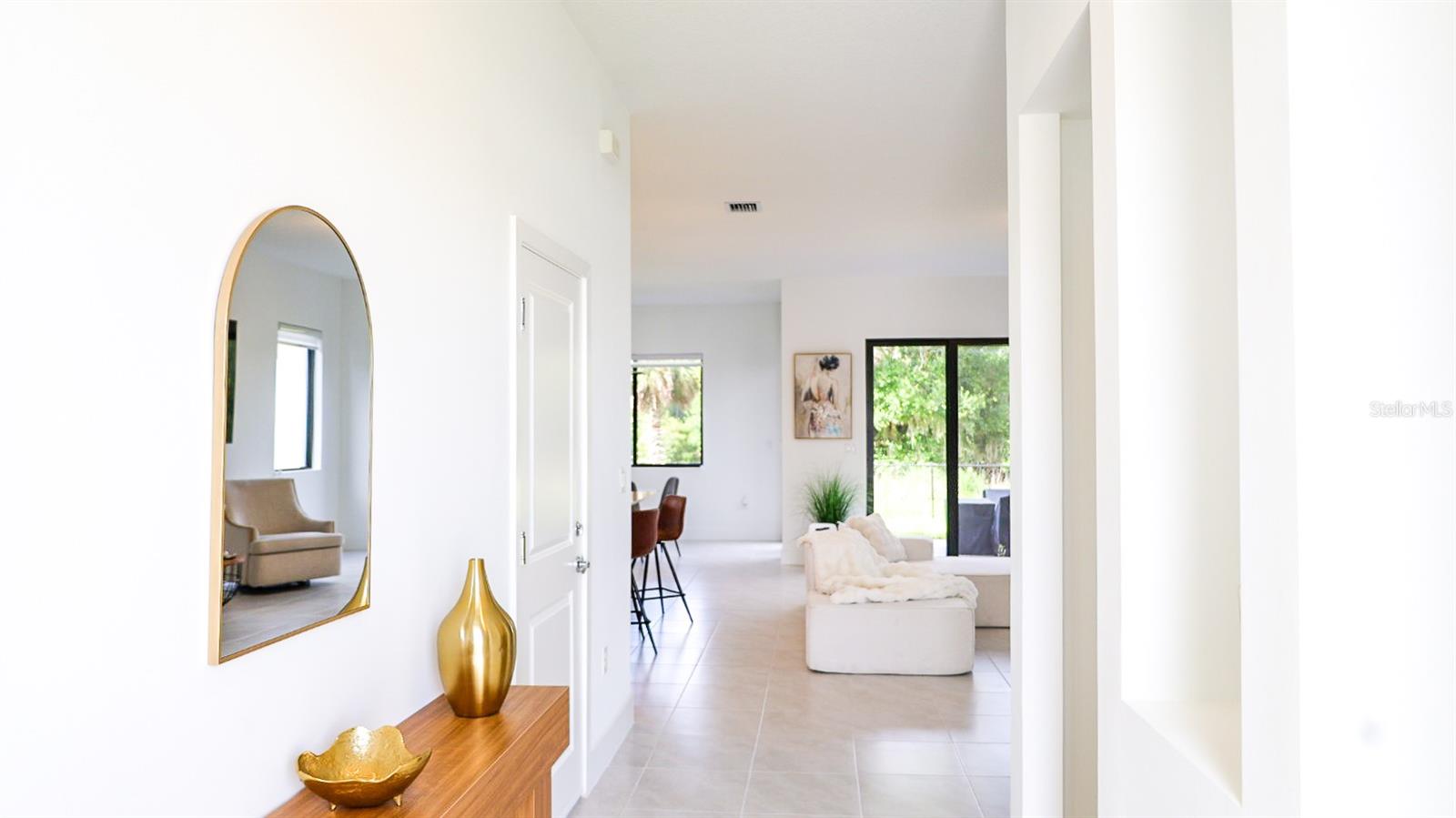 Listing photo id 1 for 5868 Agostino Way