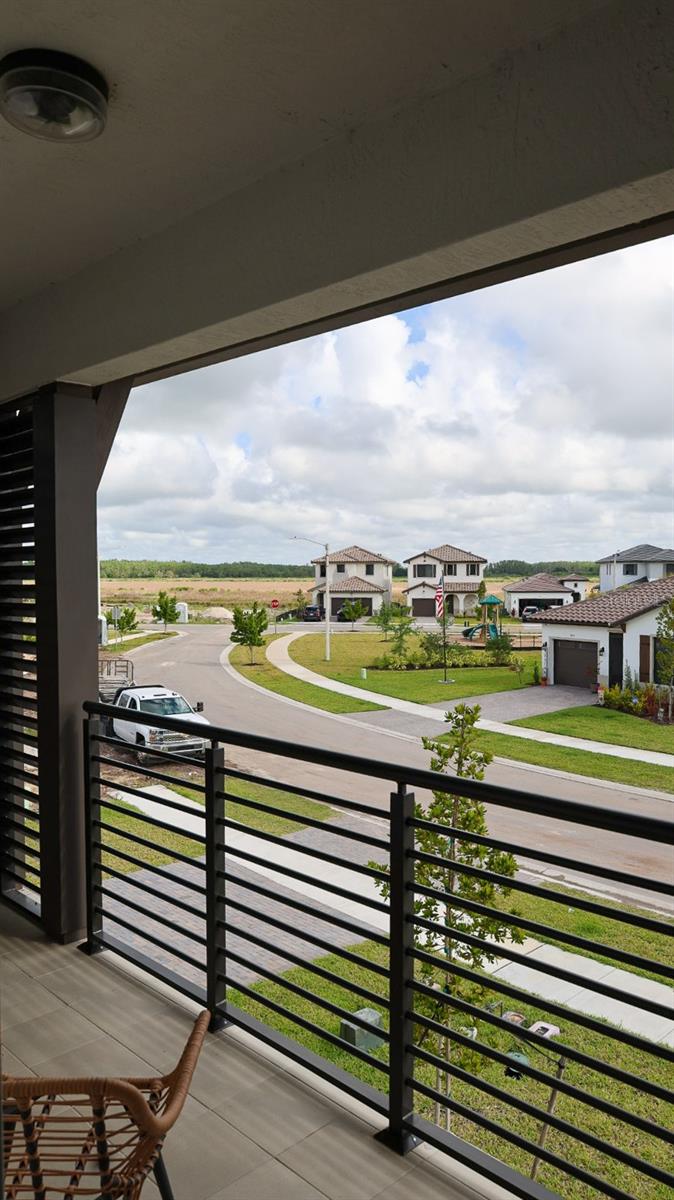 Listing photo id 28 for 5868 Agostino Way