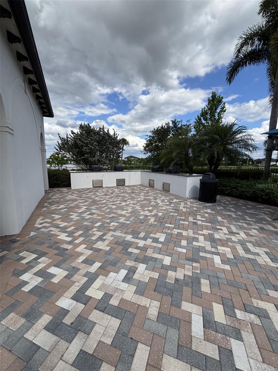 Listing photo id 38 for 5868 Agostino Way