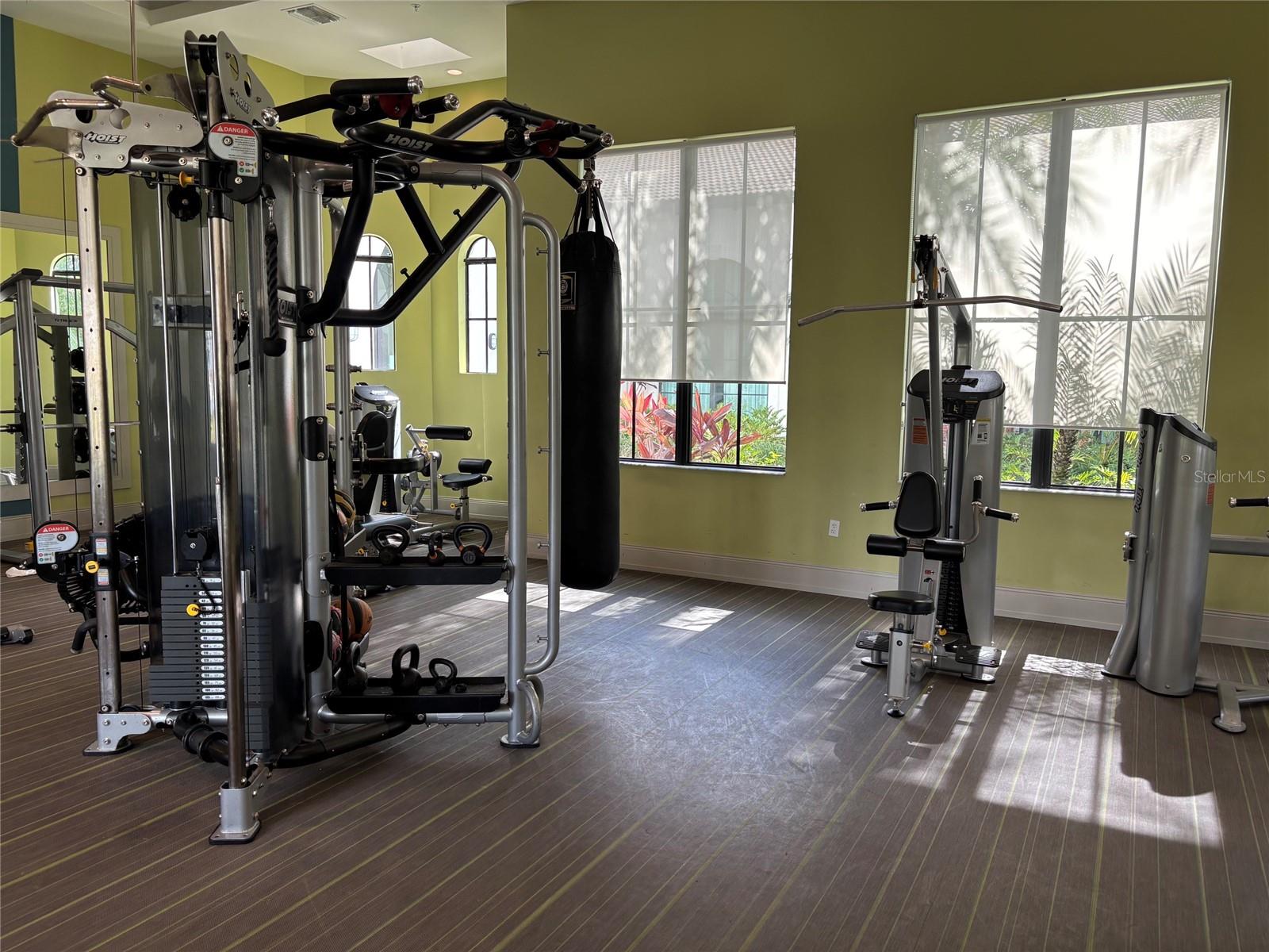 Listing photo id 45 for 5868 Agostino Way