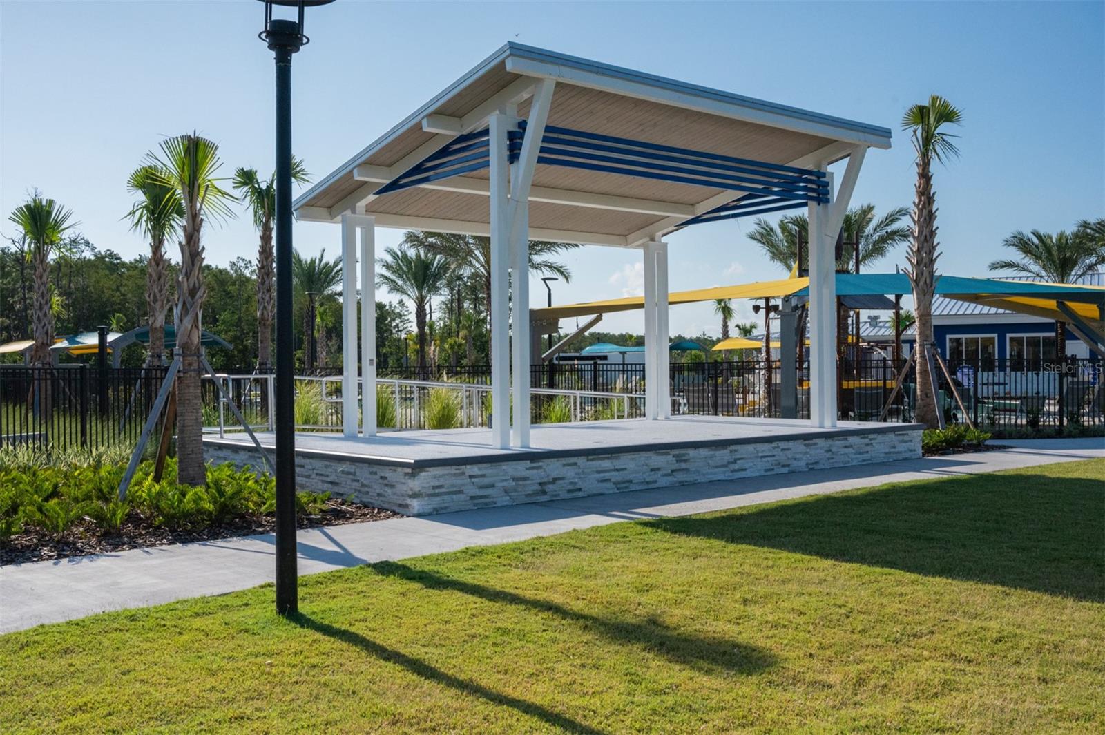 Image 25 of 49 For 10023 Gazebo Alley