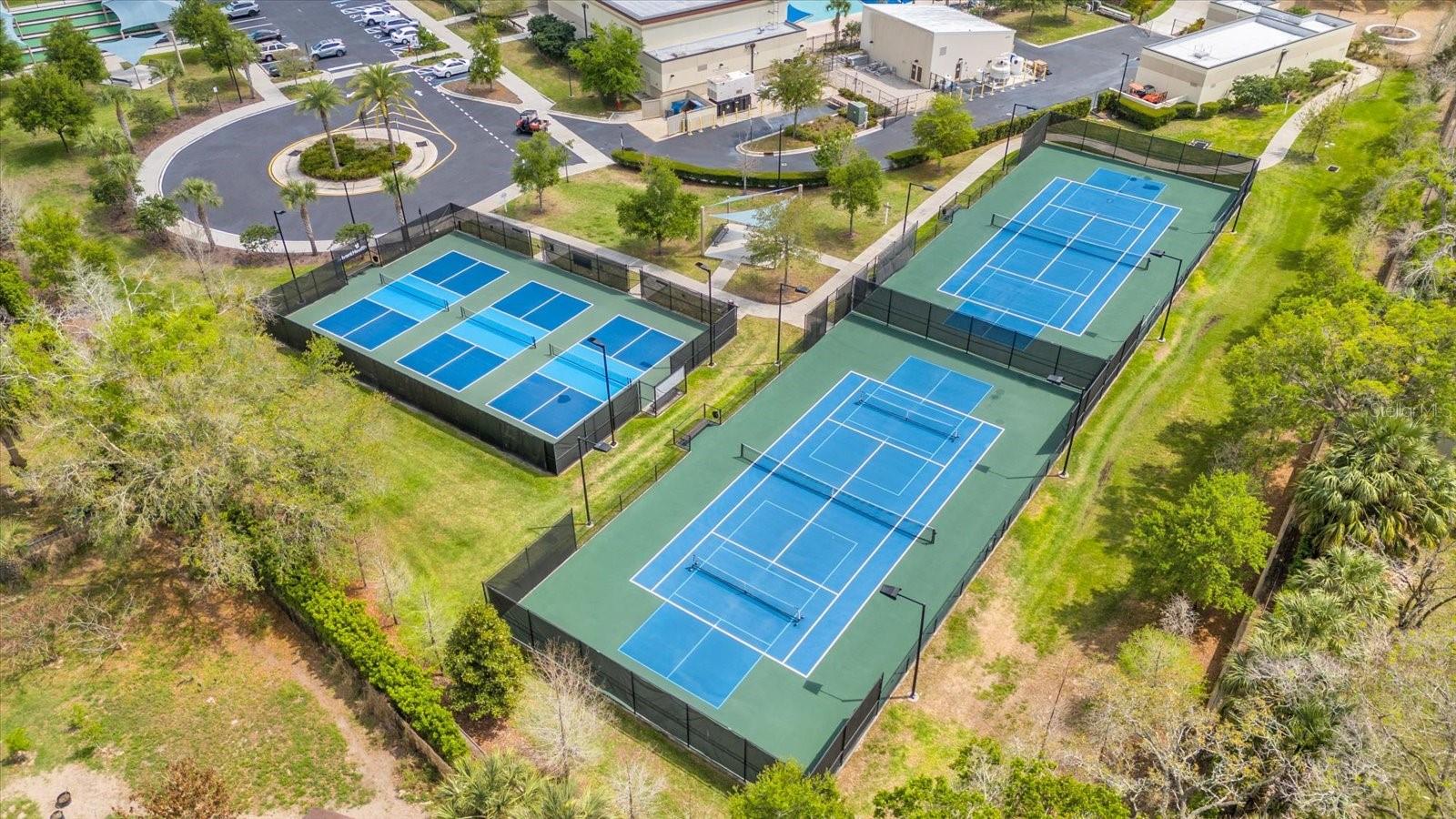 Image 30 of 40 For 606 Iris Street