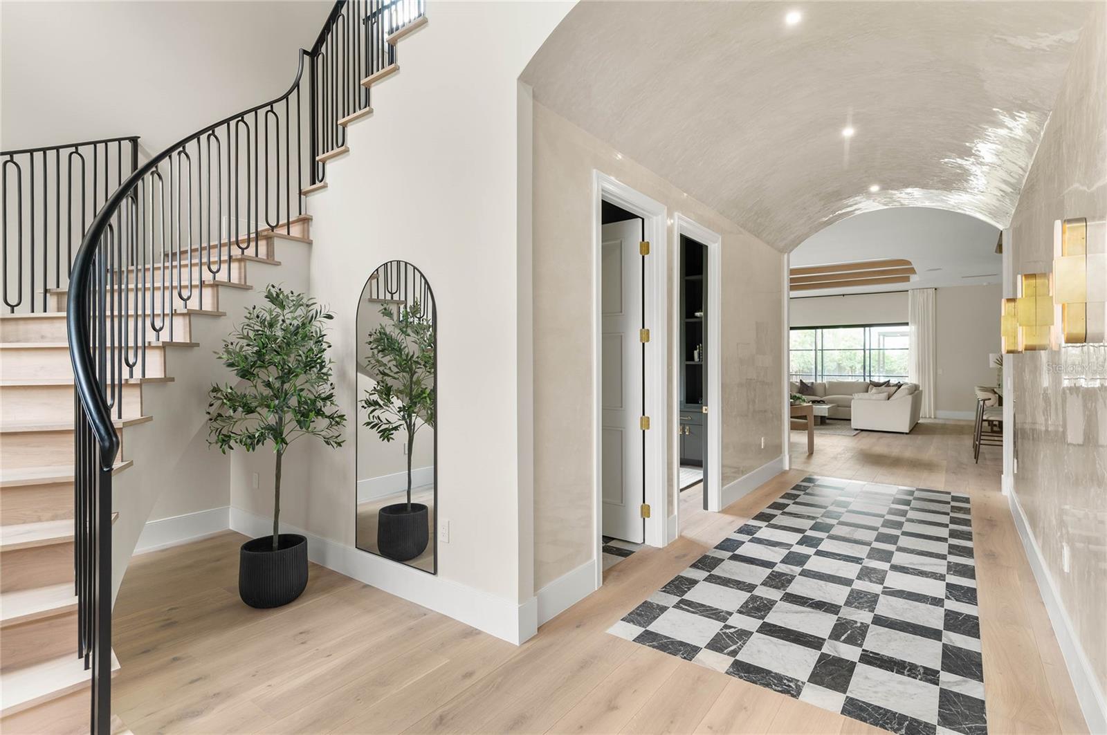 Image 10 of 81 For 150 Dana Way