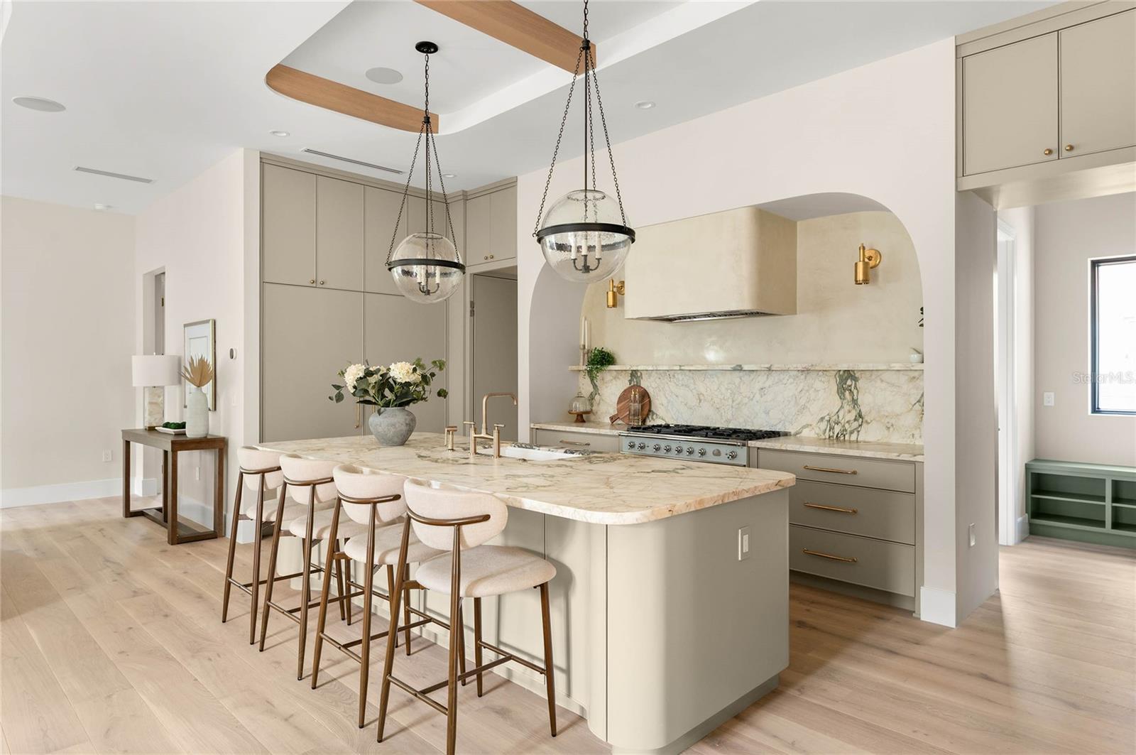 Image 20 of 81 For 150 Dana Way