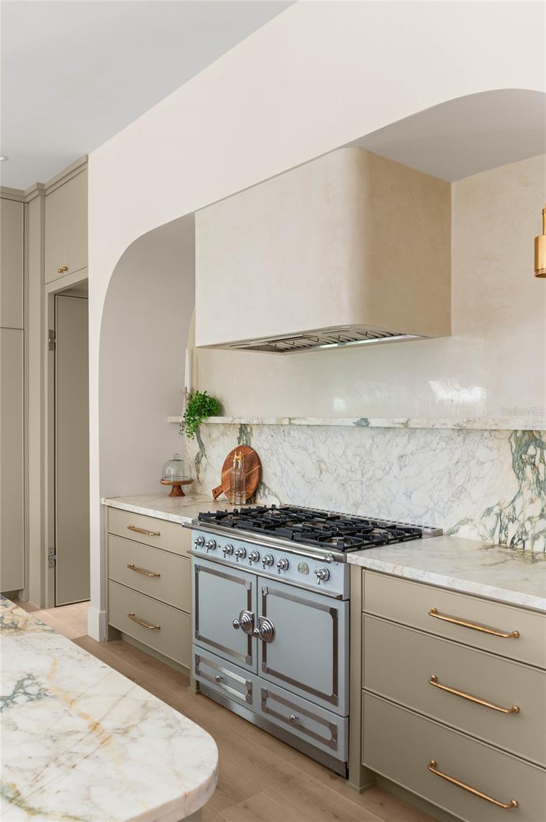 Image 22 of 81 For 150 Dana Way