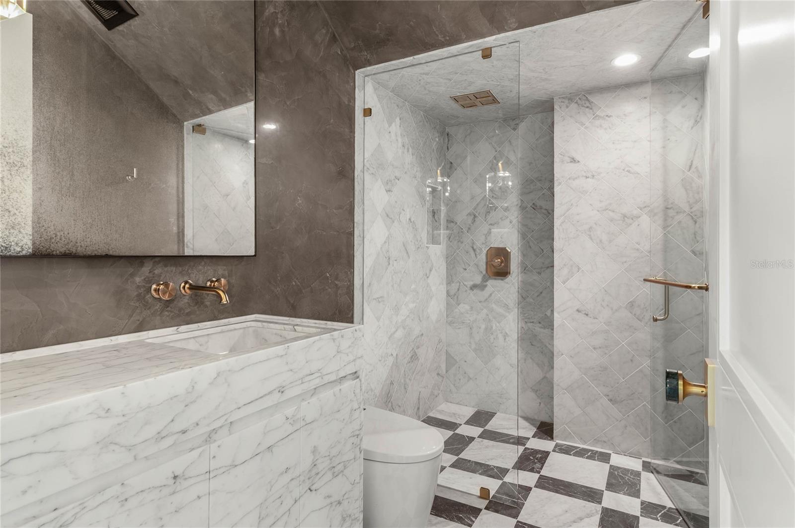 Image 50 of 81 For 150 Dana Way