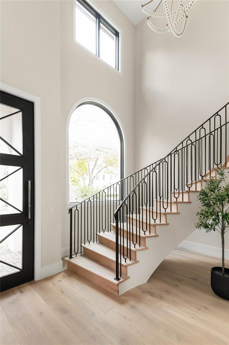 Image 53 of 81 For 150 Dana Way