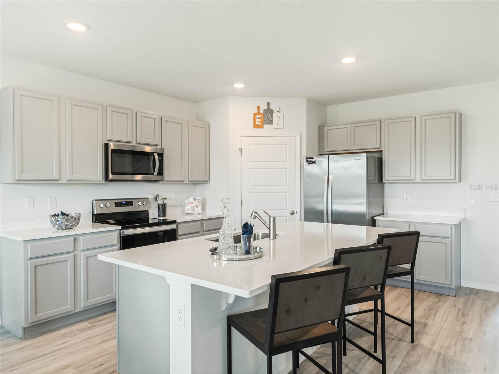 Image 12 of 33 For 7858 Forrest Fox Way