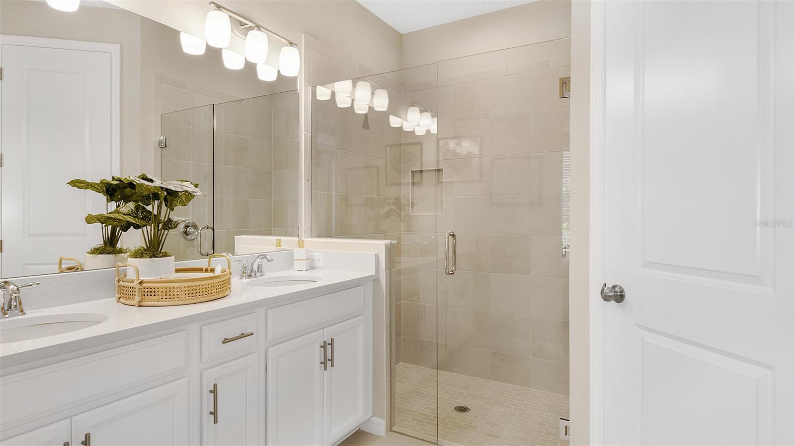 Image 17 of 23 For 32468 Sea Loch Loop