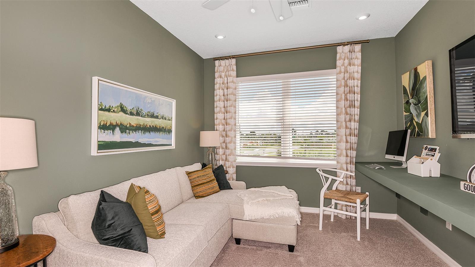 Image 18 of 23 For 32468 Sea Loch Loop