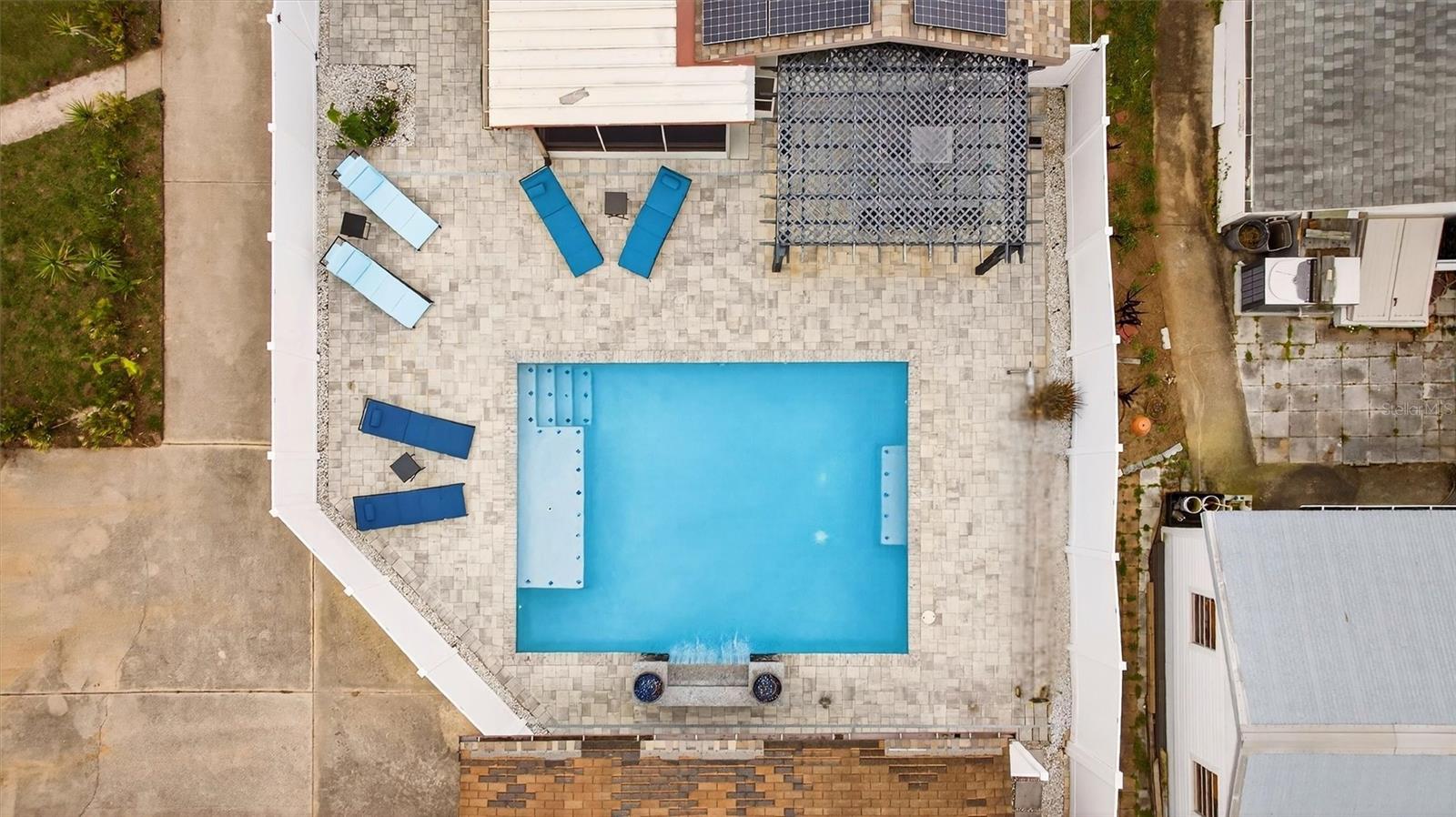 Image 10 of 37 For 344 Zelda Boulevard