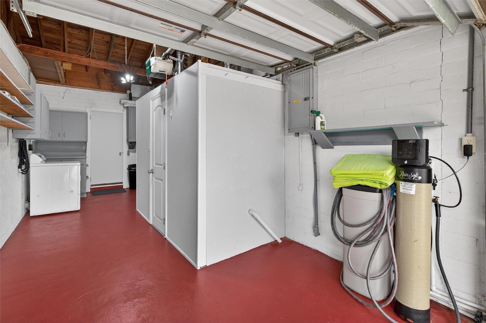 Image 21 of 37 For 344 Zelda Boulevard