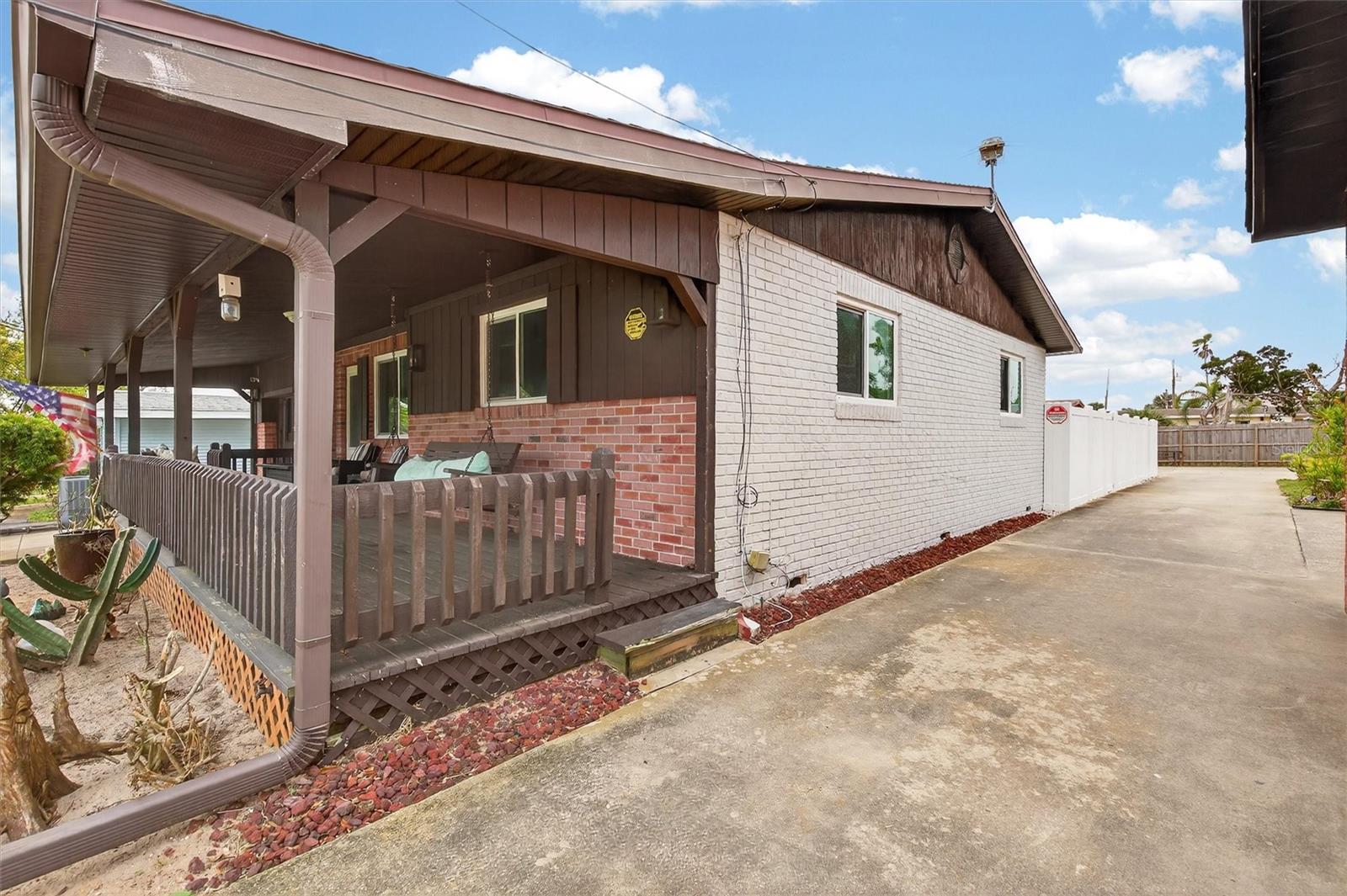 Image 7 of 37 For 344 Zelda Boulevard