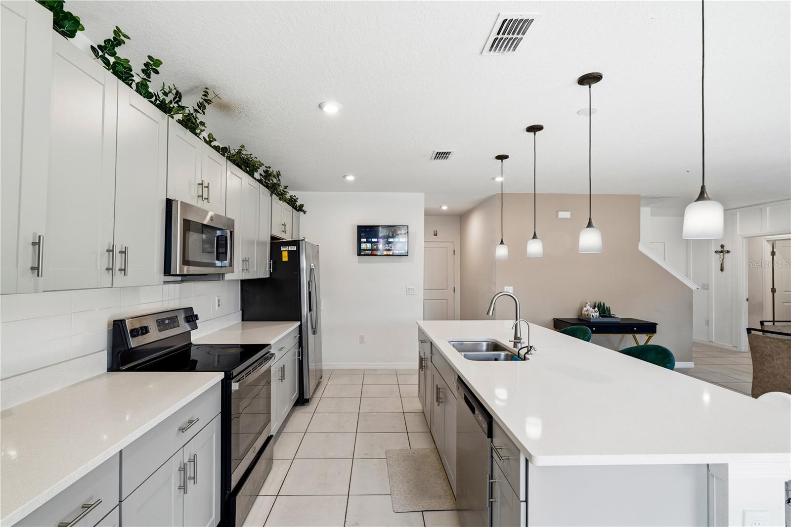 Image 9 of 49 For 5626 Costa Blanca Way