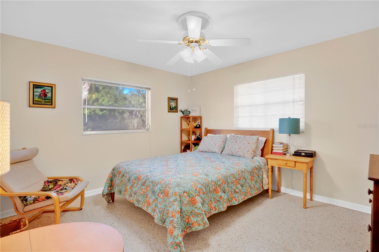 Image 14 of 37 For 5531 Chenault Avenue