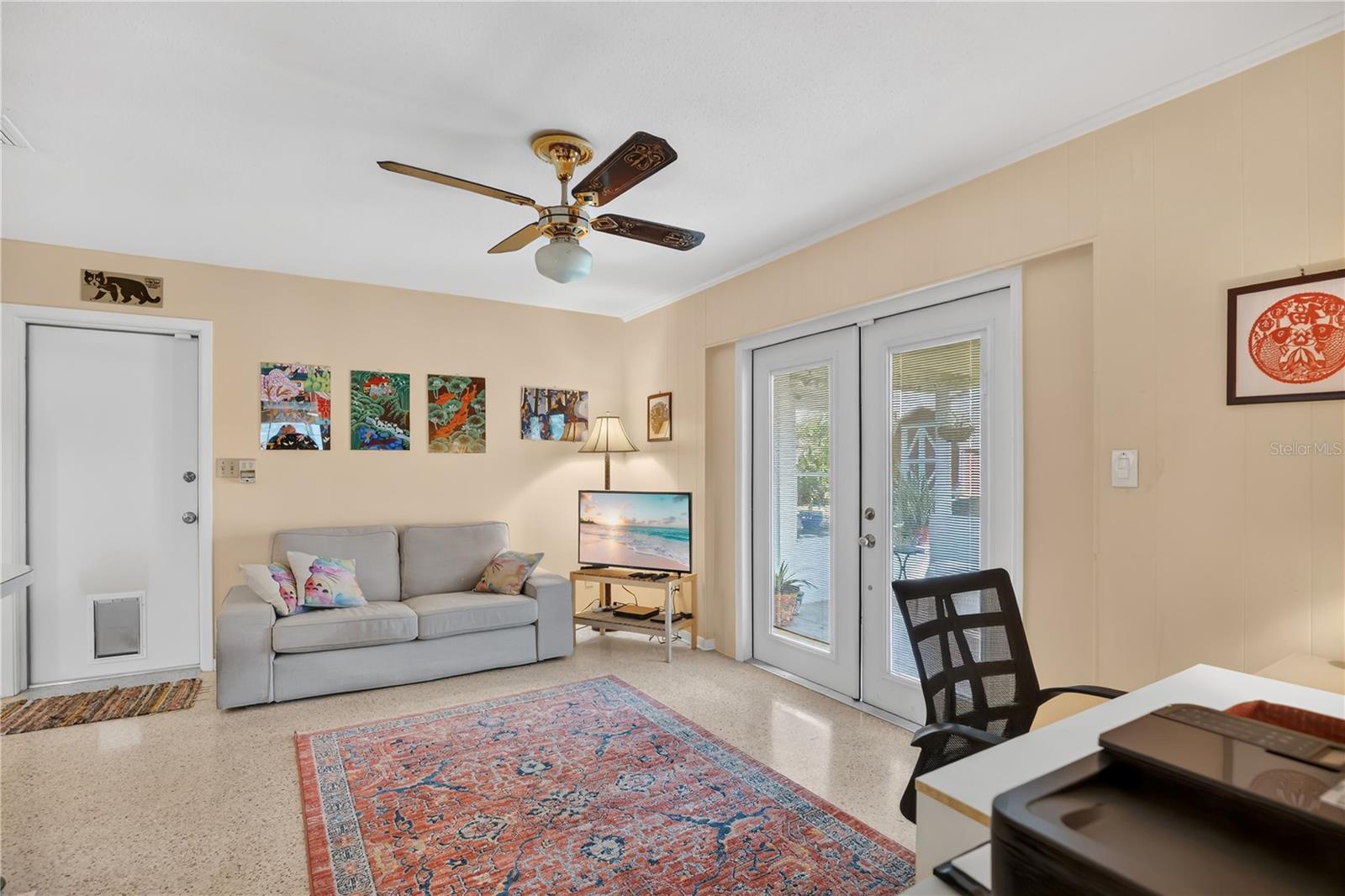 Image 20 of 37 For 5531 Chenault Avenue