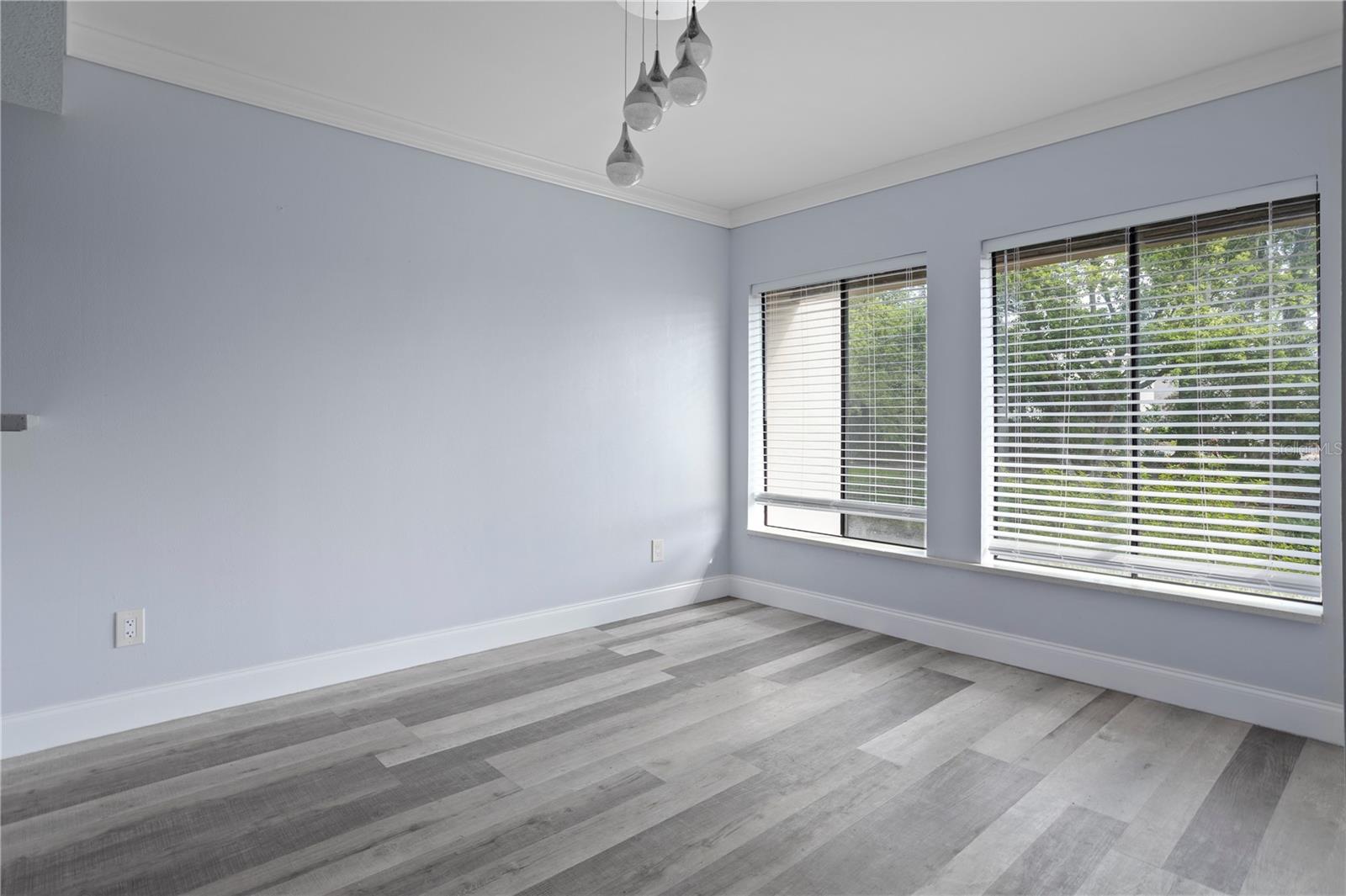 Image 4 of 23 For 226 Orienta Point Street 226