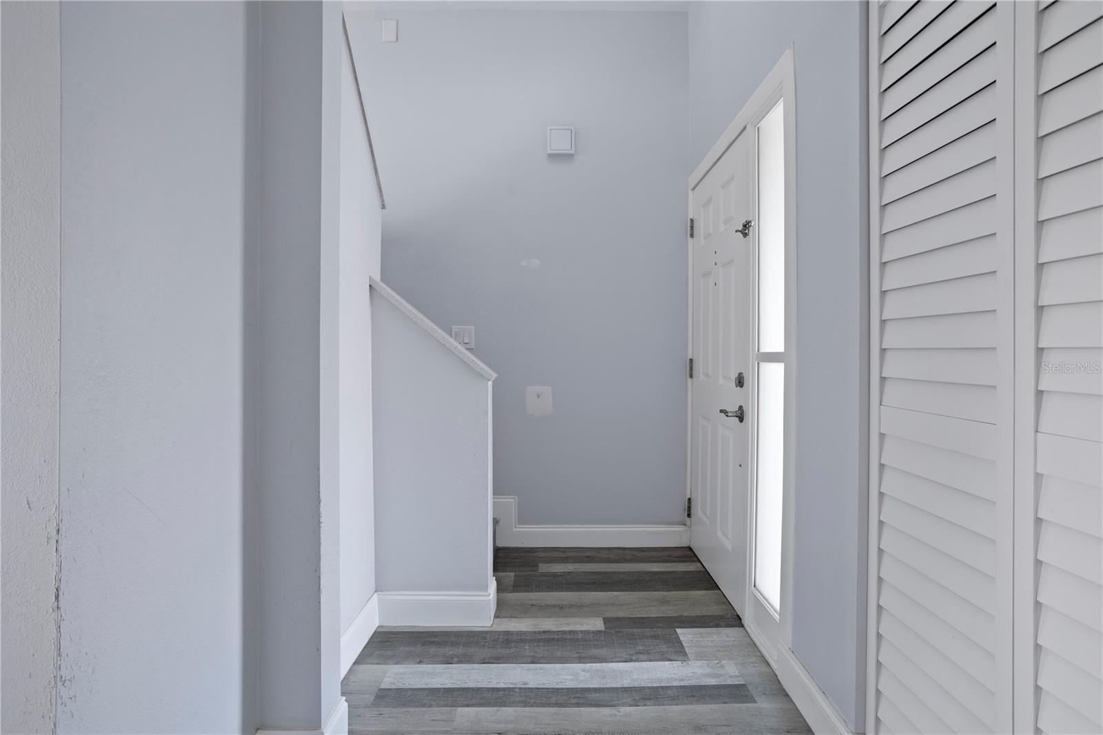 Image 6 of 23 For 226 Orienta Point Street 226