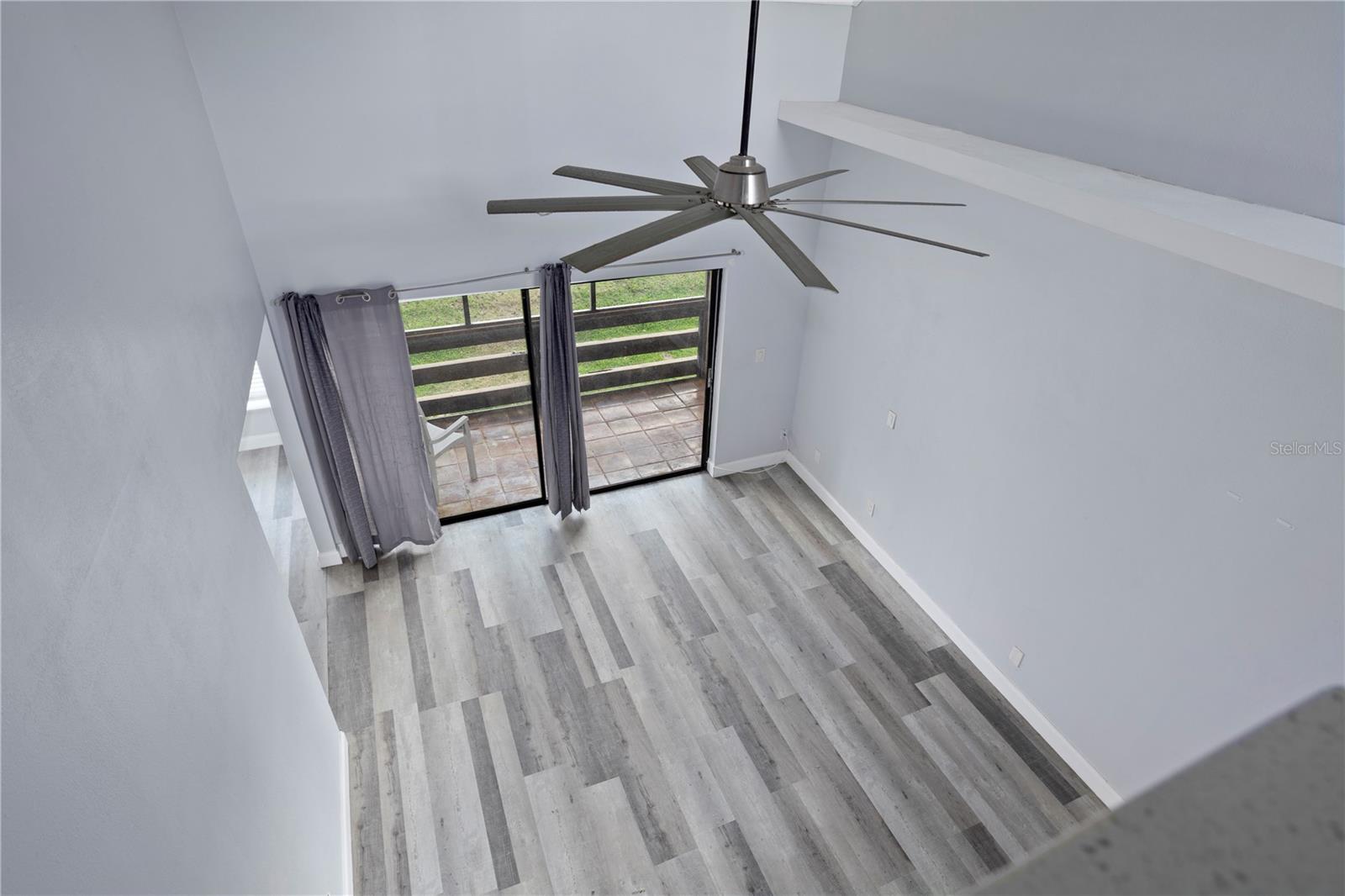 Image 9 of 23 For 226 Orienta Point Street 226