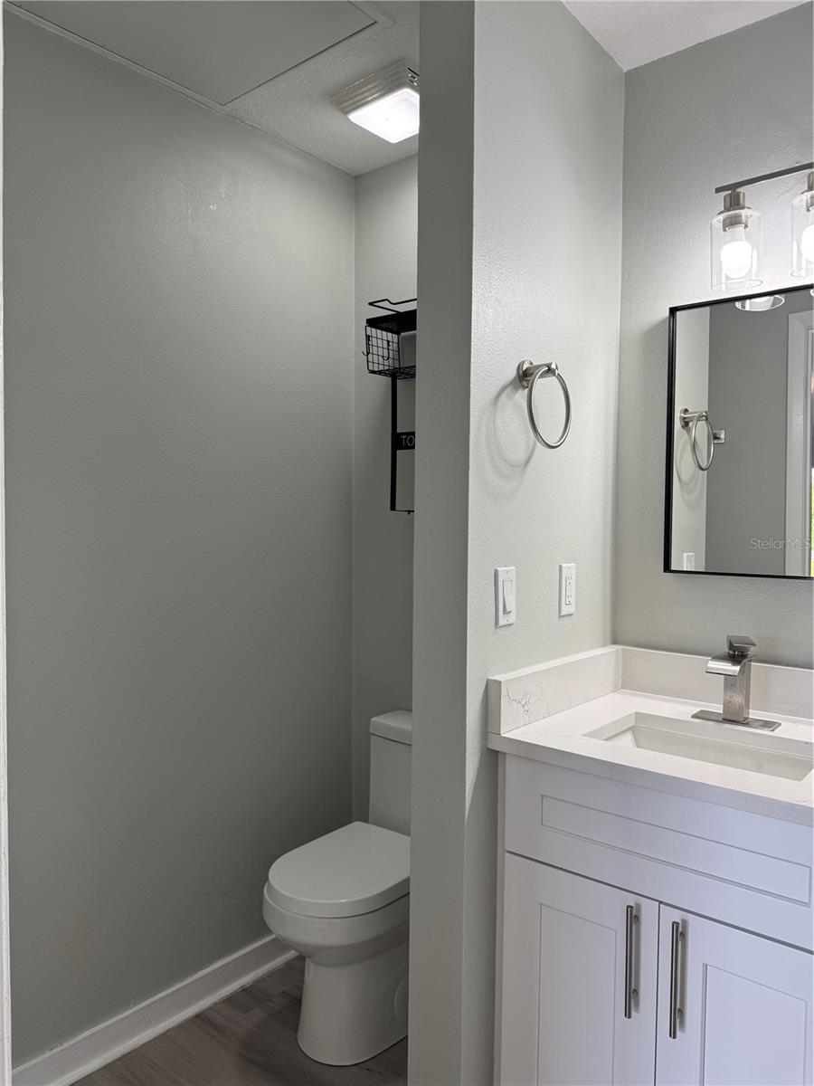 Image 33 of 44 For 2569 Grassy Point Drive 307