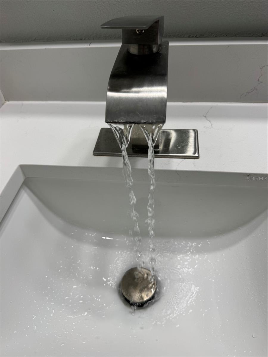 Image 35 of 44 For 2569 Grassy Point Drive 307