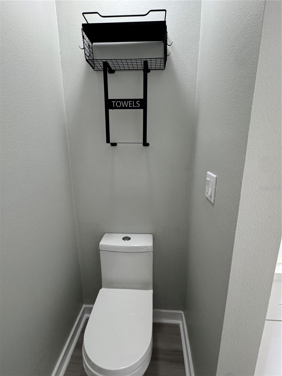 Image 36 of 44 For 2569 Grassy Point Drive 307