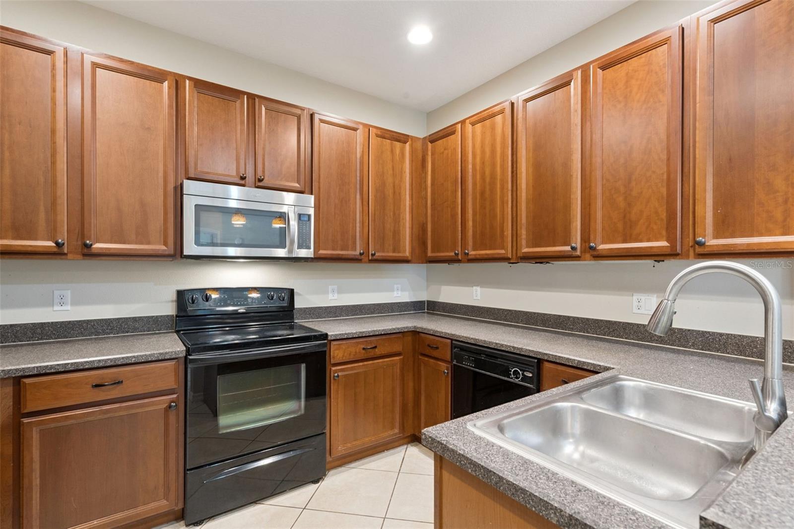 Image 17 of 69 For 1721 Travertine Terrace