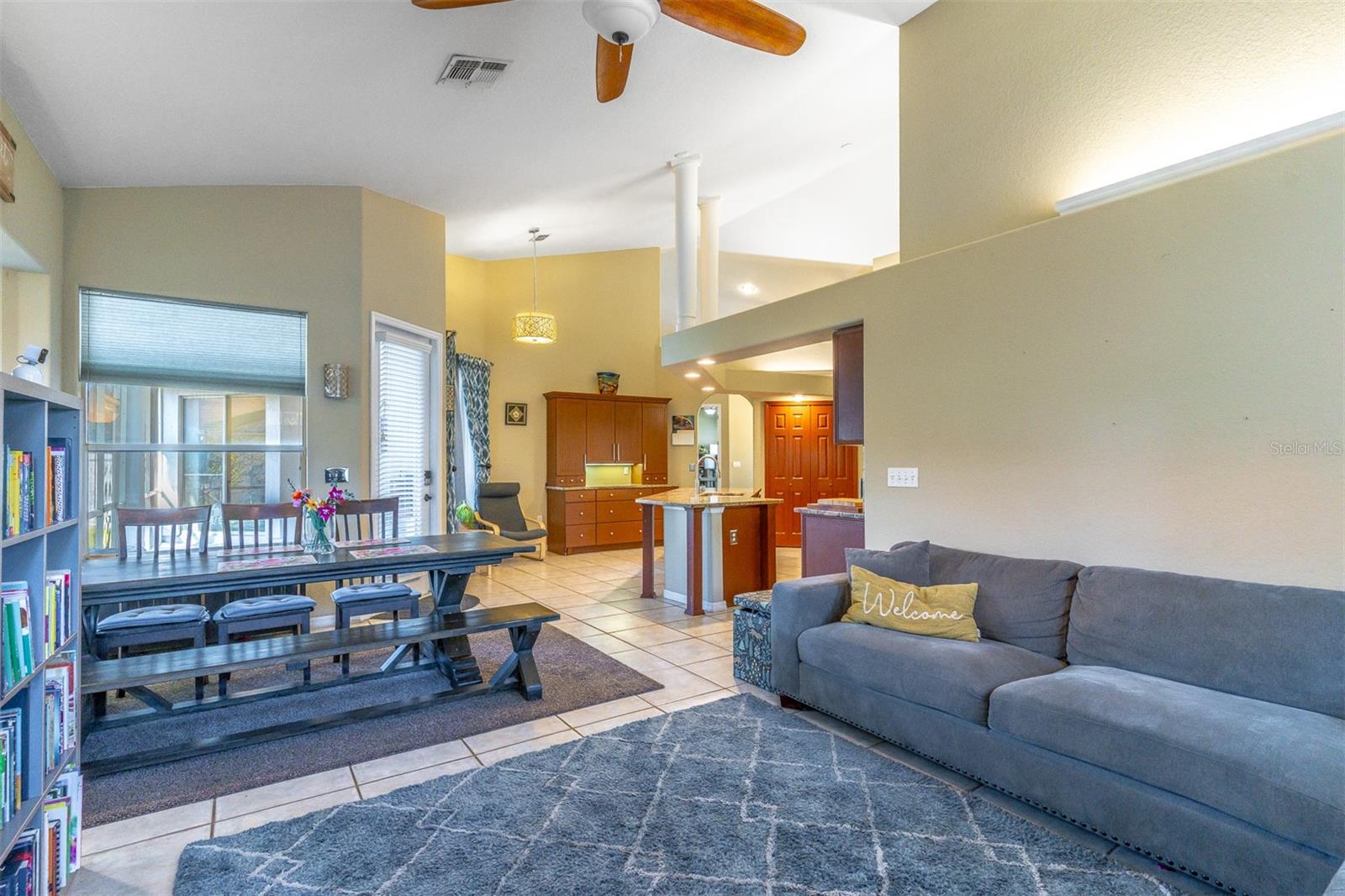 Image 18 of 42 For 987 Kerwood Circle