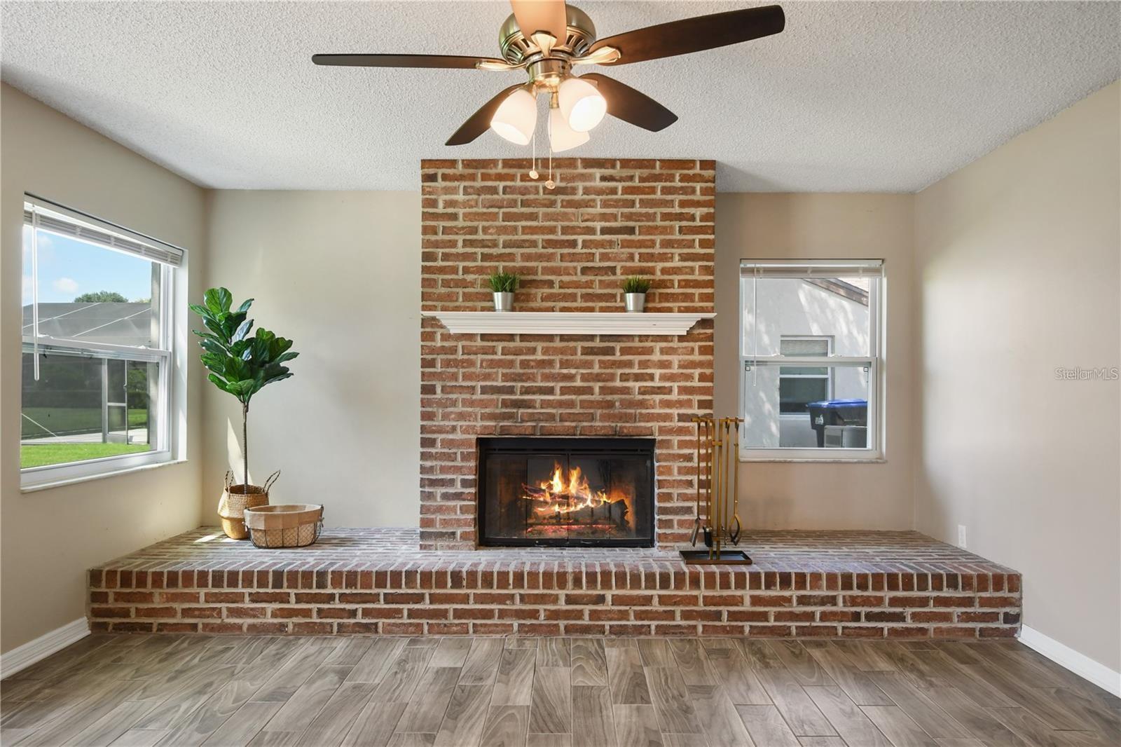 Image 25 of 52 For 7037 Edgeworth Drive