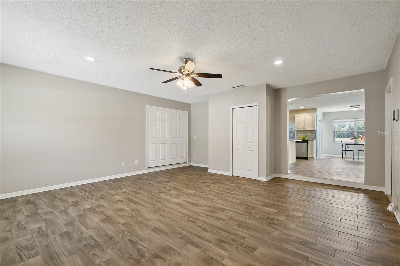 Image 27 of 52 For 7037 Edgeworth Drive