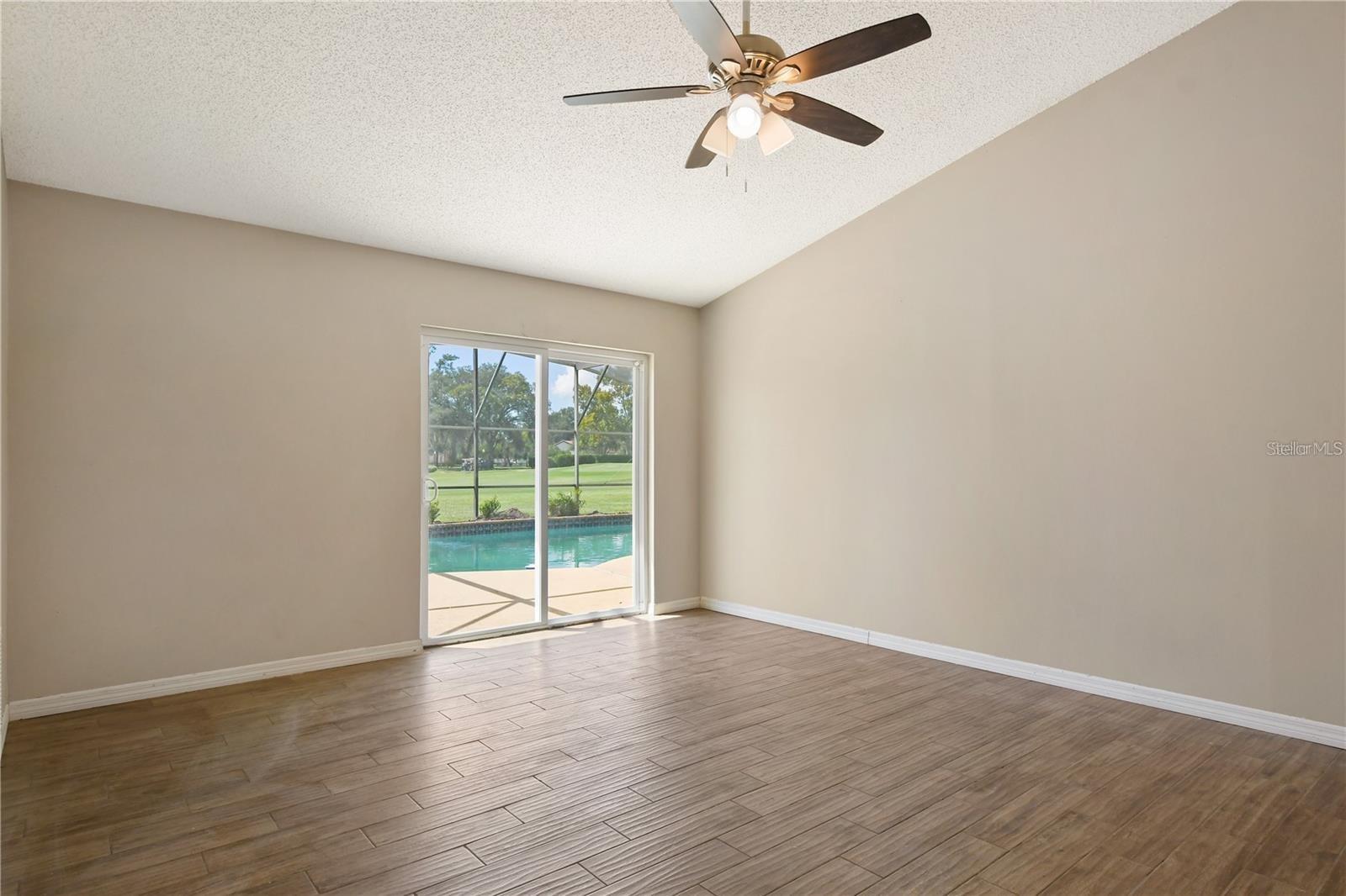 Image 30 of 52 For 7037 Edgeworth Drive